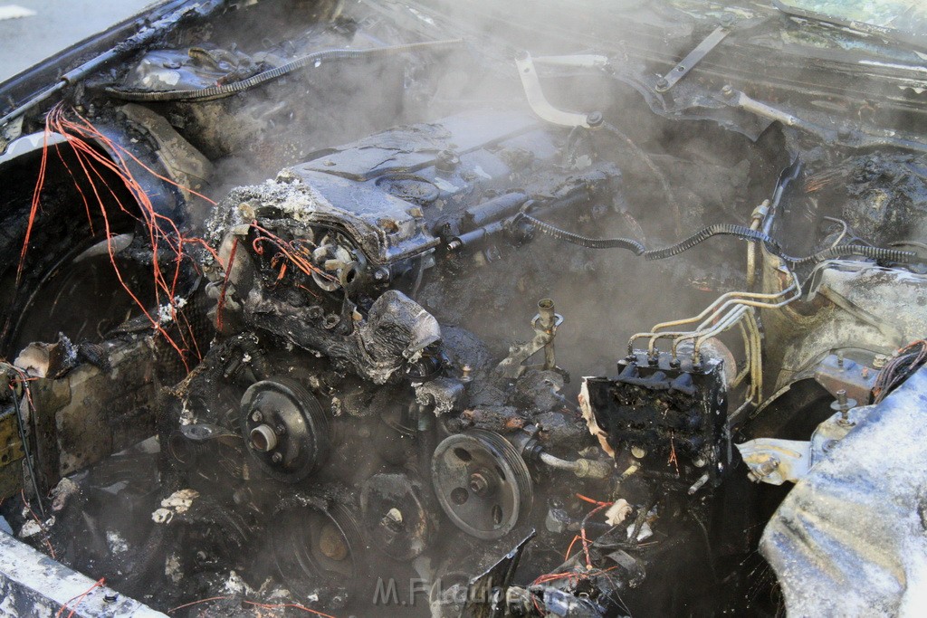 PKW Brand Koeln Bocklemuend Goerlinger Centrum JK P32.jpg